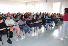 Familias de estudiantes PROENTA UFRO ingreso 2024 participaron en taller reflexivo sobre las altas capacidades