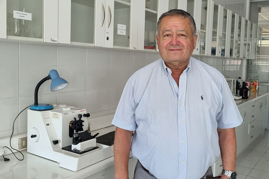 Dr. Enrique Olave Riffo es nombrado Maestro de Anatomía de Chile