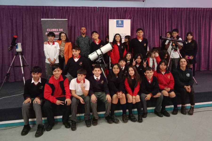 Campus Angol y Pucón UFRO celebraron el día de la astronomía en colegios de ambas comunas