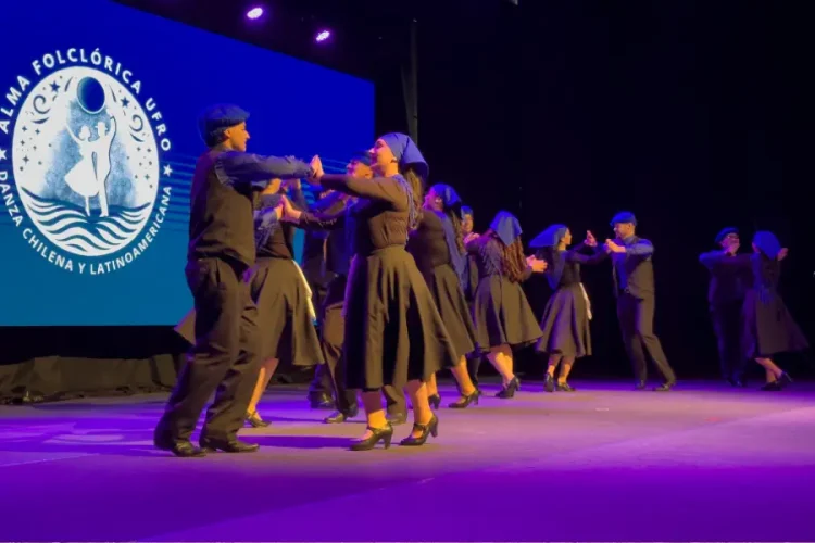 Conjunto Alma Folclórica UFRO presenta su primera gala anual con una masiva convocatoria