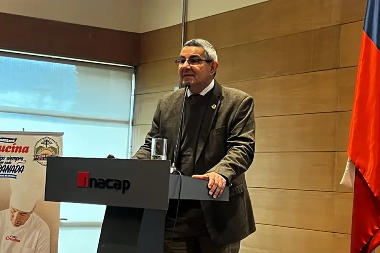 Dr. Erick Scheuermann de la UFRO exponiendo sobre economía circular y panadería en el congreso Unidos por el Pan 2026.
