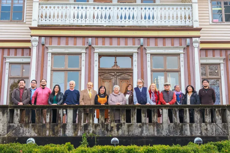 Cultores tradicionales de la provincia de Valdivia participantes de la serie audiovisual de la UFRO.
