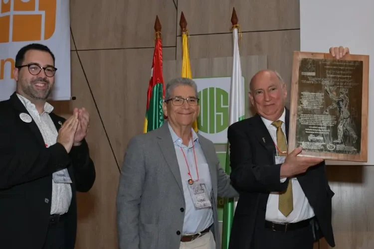 Mariano del Sol reconocimiento Anatomía de las Américas