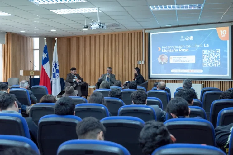Presentacion libro mario marcel en facultad de ciencias juridicas y empresariales UFRO Temuco