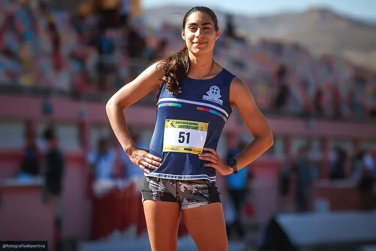 Valentina Barrientos Alumni UFRO gana 800 metros planos en juegos ODESUR 2026