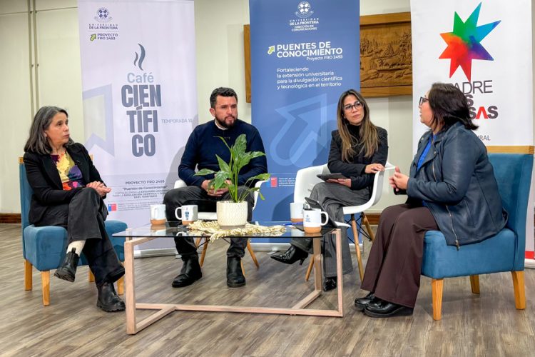 El Café Científico UFRO analizó en Padre Las Casas la corresponsabilidad social, género y la Ley 21.805 junto a la comunidad, municipio y la academia.
