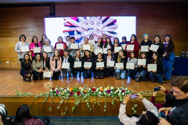 ufro-forma-monitores-comunitarios-cancer-mama-araucania